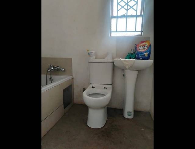 3 BEDROOM HOUSE FOR SALE IN LENASIA SOUTH